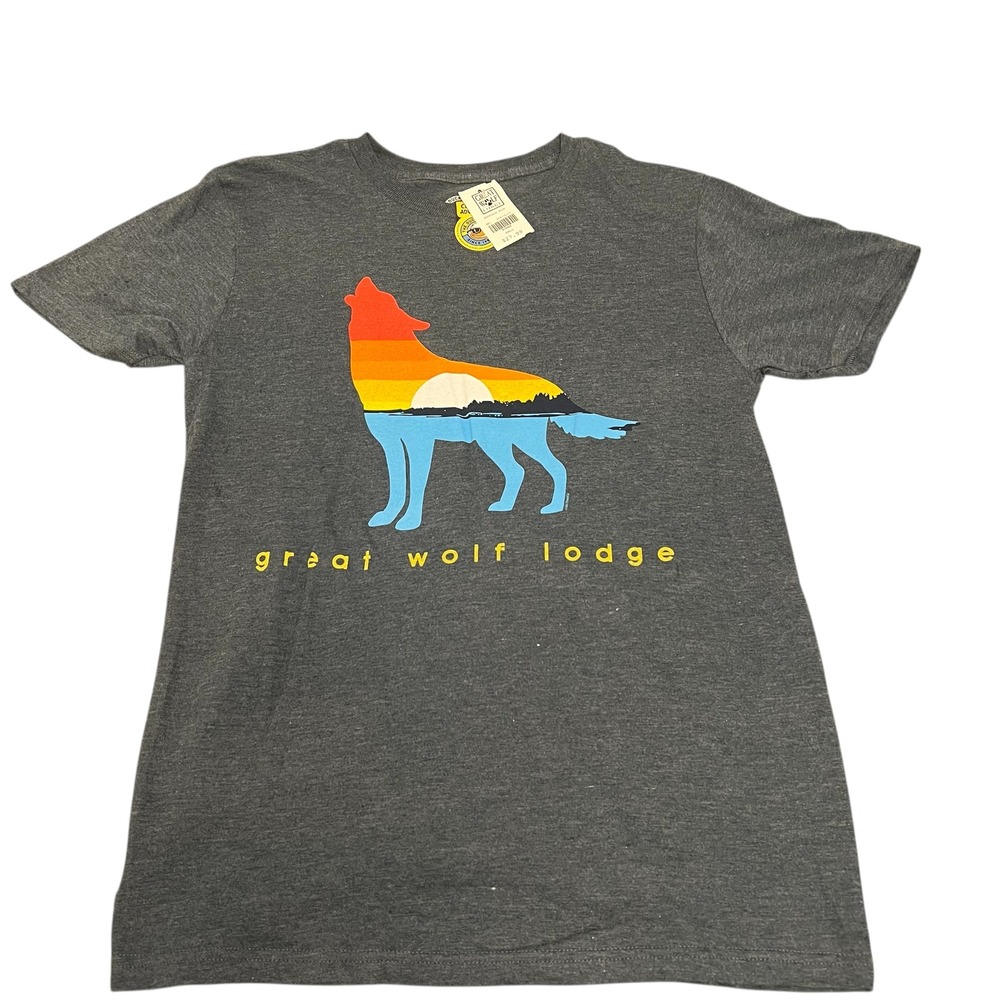 Great Wolf Lodge‎ Wolf Rainbow Sunset Graphic Short Sleeve Shirt Adult Small Gry